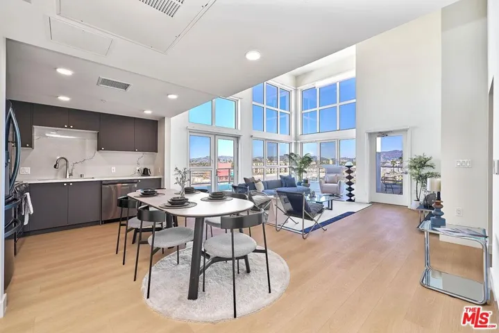 510 S Oxford Avenue 402, Los Angeles, California 90020