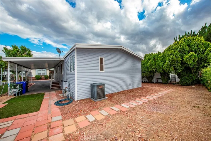 21213 Jimpson Way, Canyon Country, California 91351