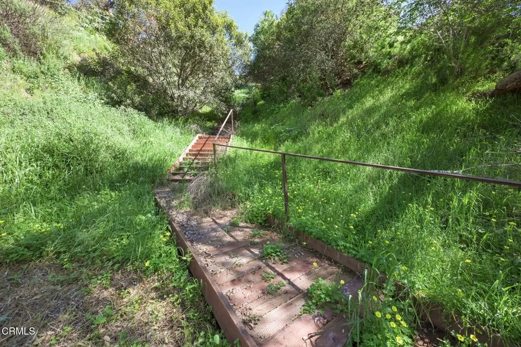 Steps to upper view