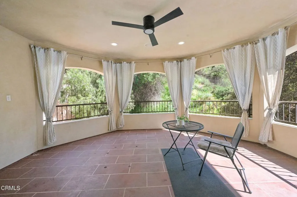 Verands off 2nd Floor Family Room
