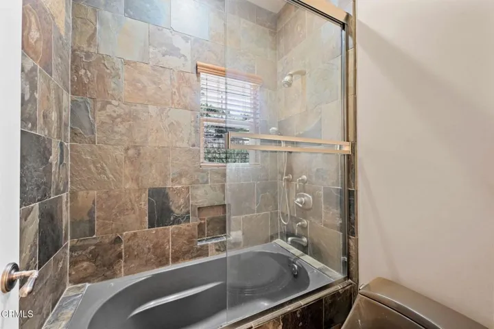 1st floor bath #1