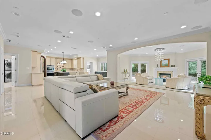 3263 New York interior 1
