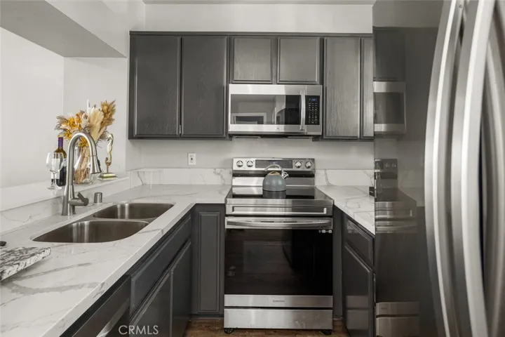 20331 Bluffside 321, Huntington Beach, California 92646