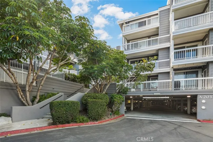 20331 Bluffside 321, Huntington Beach, California 92646