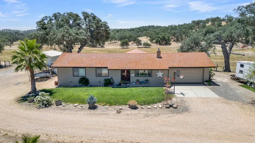 68180 Jolon Road, Bradley, California 93426
