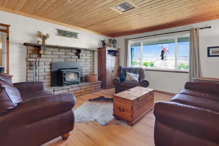 68180 Jolon Road, Bradley, California 93426