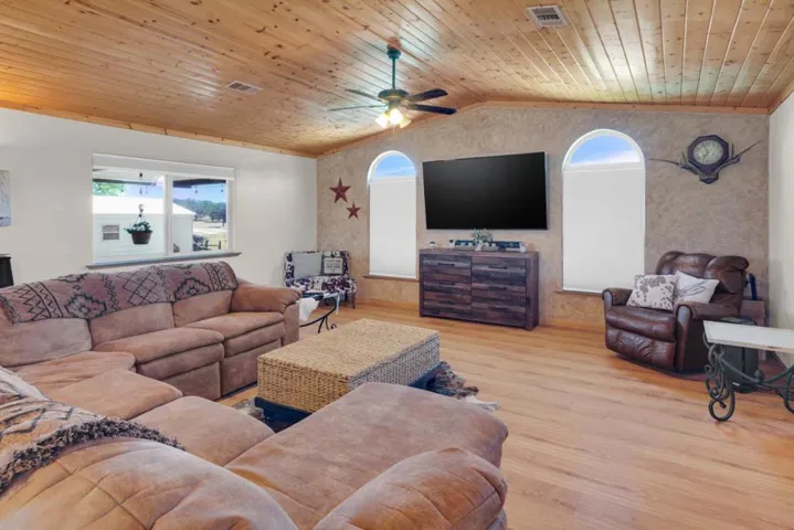 68180 Jolon Road, Bradley, California 93426