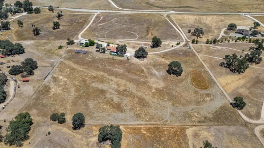 68180 Jolon Road, Bradley, California 93426