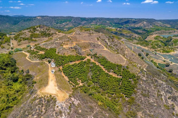 1 Los Gatos Road, Temecula, California 92590