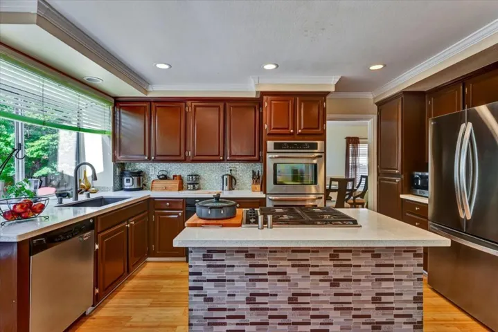 5065 Muirwood Drive, Pleasanton, California 94588