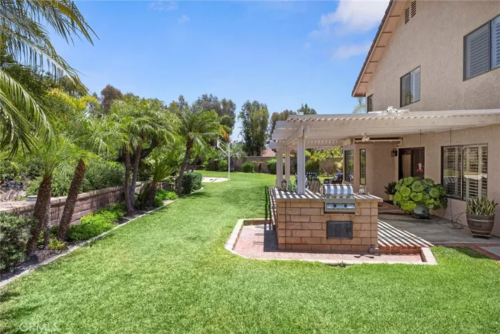 5510 Vista Cantora, Yorba Linda, California 92887