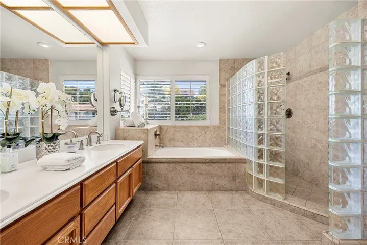 5510 Vista Cantora, Yorba Linda, California 92887