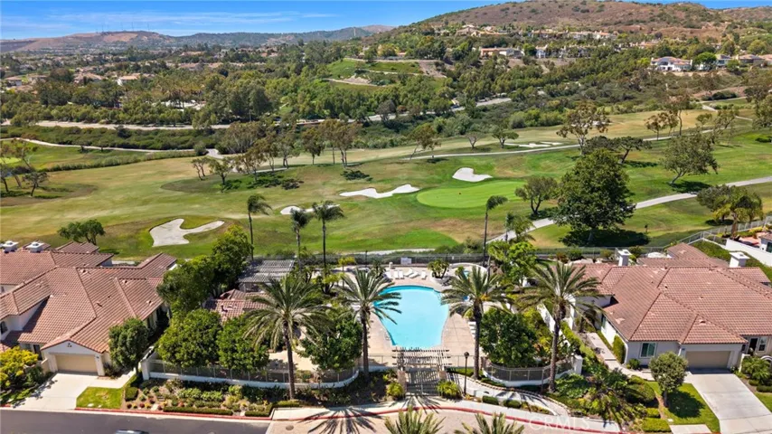 82 Avenida Cristal, San Clemente, California 92673