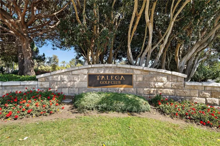 82 Avenida Cristal, San Clemente, California 92673
