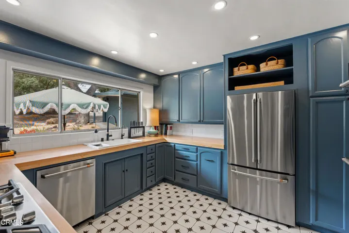 2046 Los Encinos Rd. MLS-38