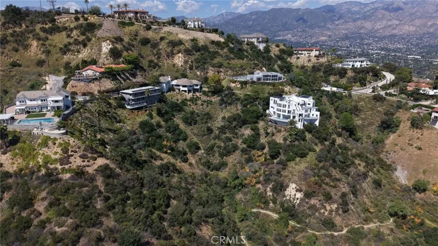 1570 Glen Oaks Boulevard, Pasadena, California 91005 — photo 4