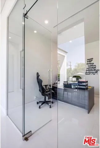 20141 Wells Drive, Woodland Hills, California 91364
