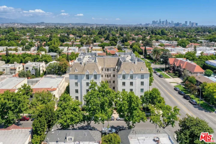 308 N Sycamore 102, Los Angeles, California 90036