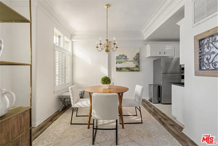 308 N Sycamore 102, Los Angeles, California 90036