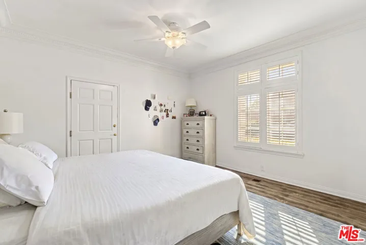 308 N Sycamore 102, Los Angeles, California 90036