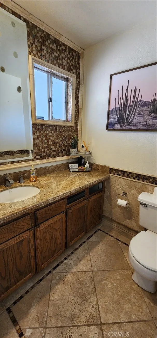 Downstairs guest bathroom