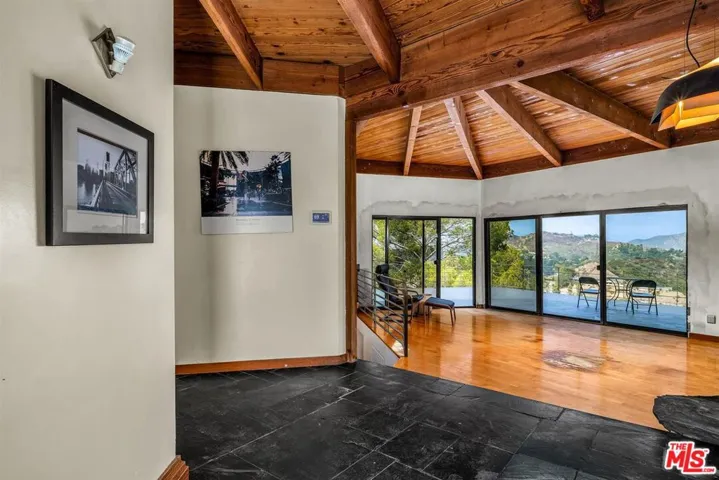 8630 Skyline Drive, Los Angeles, California 90046