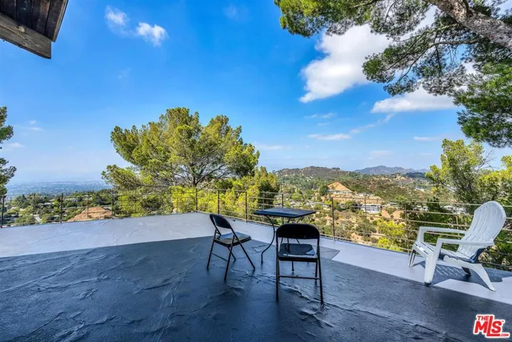 8630 Skyline Drive, Los Angeles, California 90046