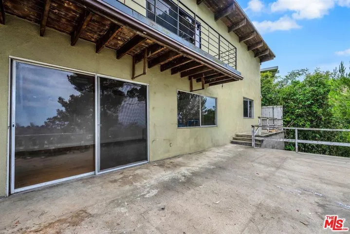 8630 Skyline Drive, Los Angeles, California 90046