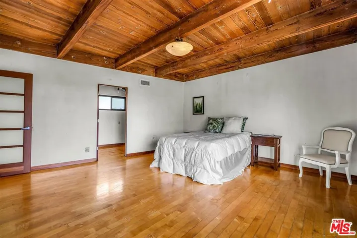8630 Skyline Drive, Los Angeles, California 90046