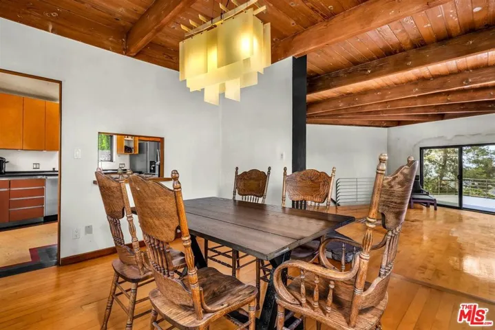 8630 Skyline Drive, Los Angeles, California 90046