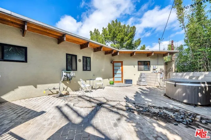 8630 Skyline Drive, Los Angeles, California 90046