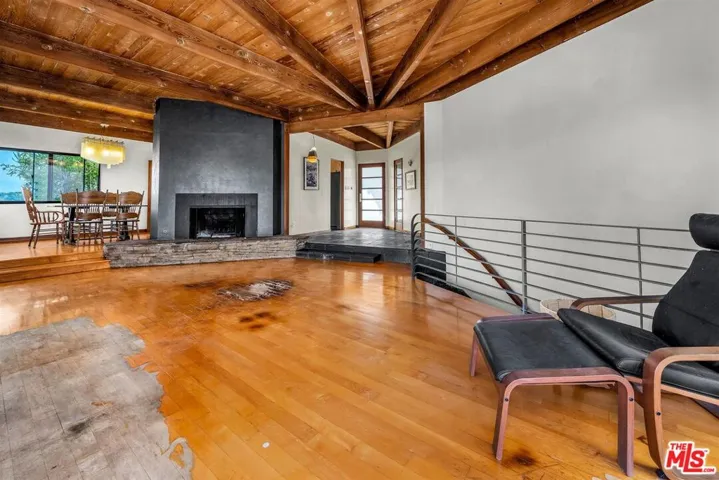 8630 Skyline Drive, Los Angeles, California 90046