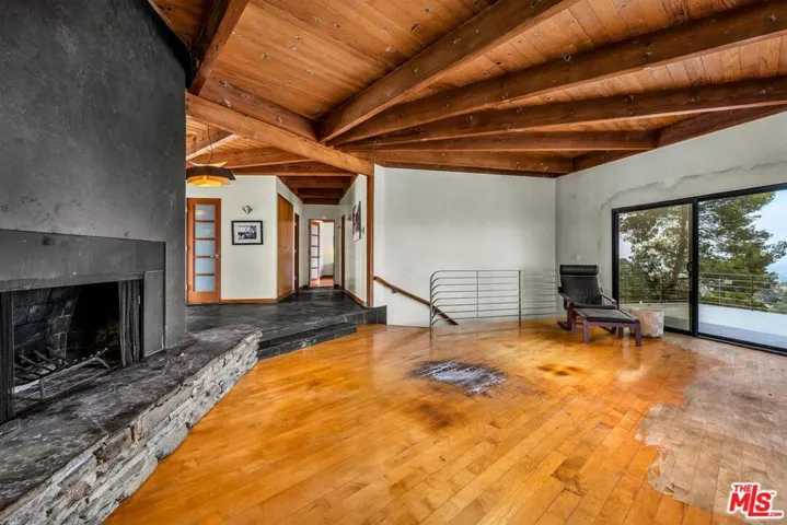 8630 Skyline Drive, Los Angeles, California 90046