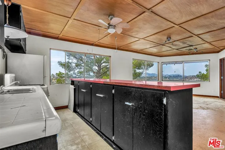 8630 Skyline Drive, Los Angeles, California 90046