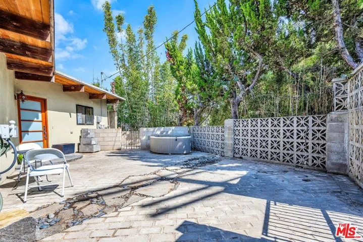 8630 Skyline Drive, Los Angeles, California 90046