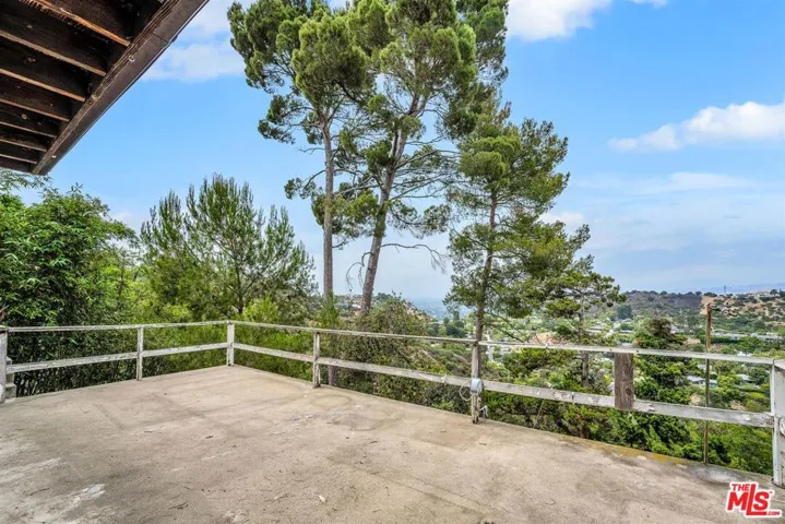 8630 Skyline Drive, Los Angeles, California 90046