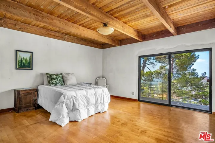 8630 Skyline Drive, Los Angeles, California 90046