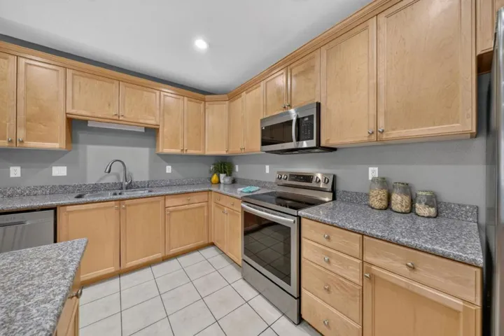 88 N Jackson Avenue 307, San Jose, California 95116