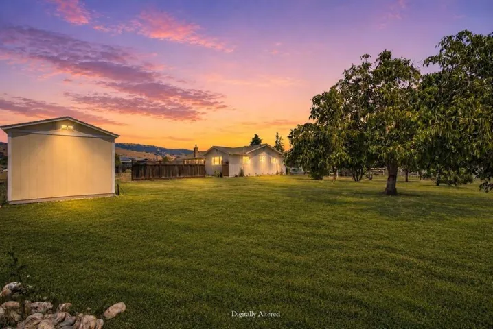 1135 Manning Court, San Martin, California 95046