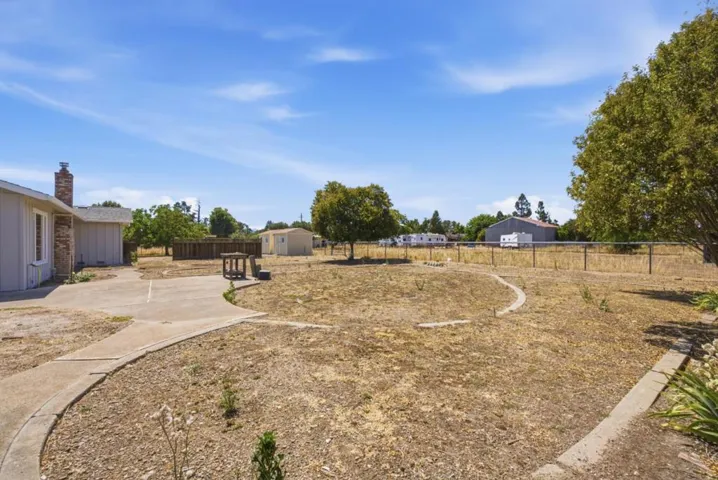 1135 Manning Court, San Martin, California 95046