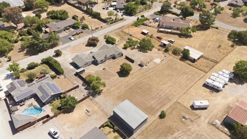 1135 Manning Court, San Martin, California 95046