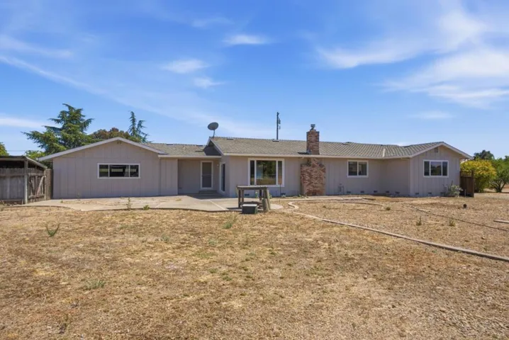 1135 Manning Court, San Martin, California 95046
