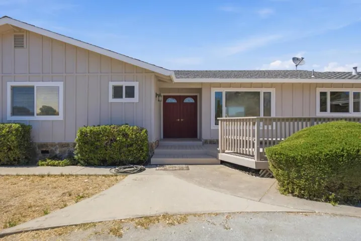 1135 Manning Court, San Martin, California 95046