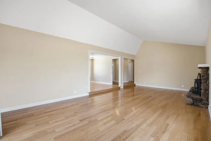 1135 Manning Court, San Martin, California 95046