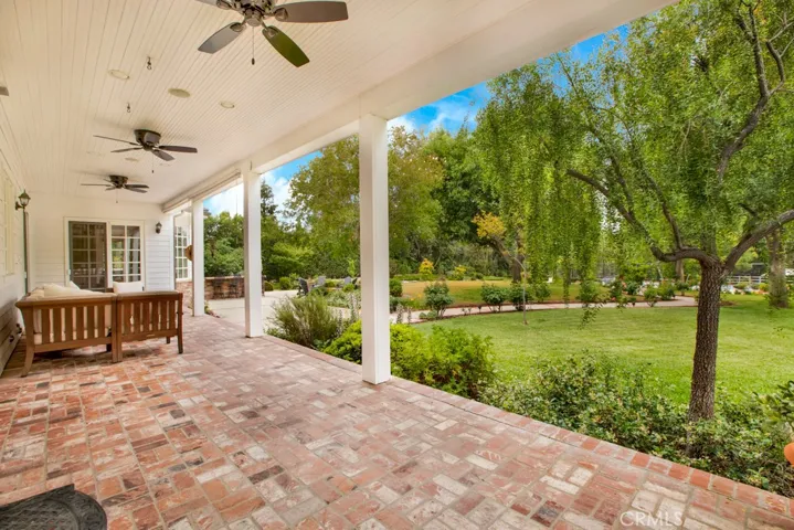 10955 Winnetka Avenue, Chatsworth, California 91311