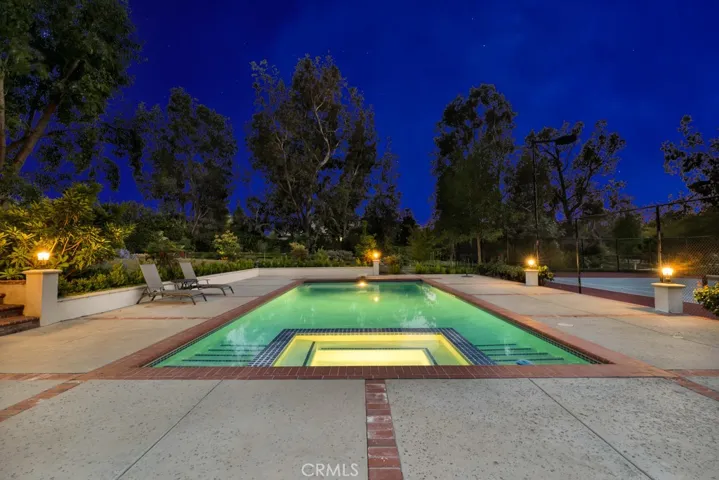 10955 Winnetka Avenue, Chatsworth, California 91311