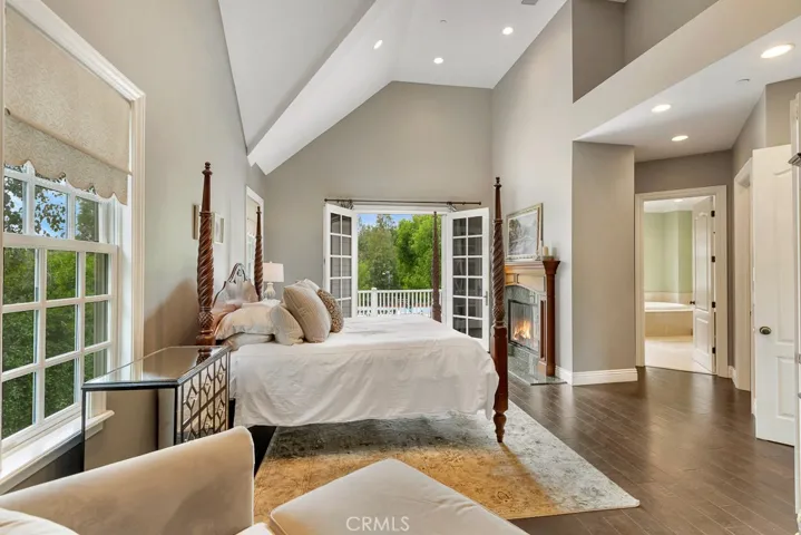 10955 Winnetka Avenue, Chatsworth, California 91311