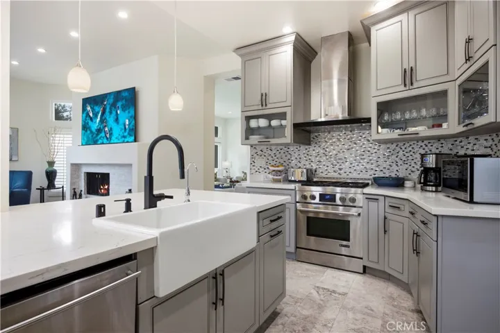 16 Lucerne, Newport Beach, California 92660