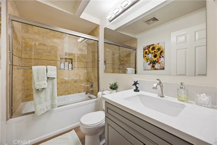 16 Lucerne, Newport Beach, California 92660