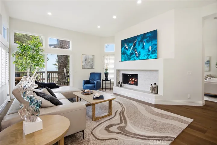 16 Lucerne, Newport Beach, California 92660